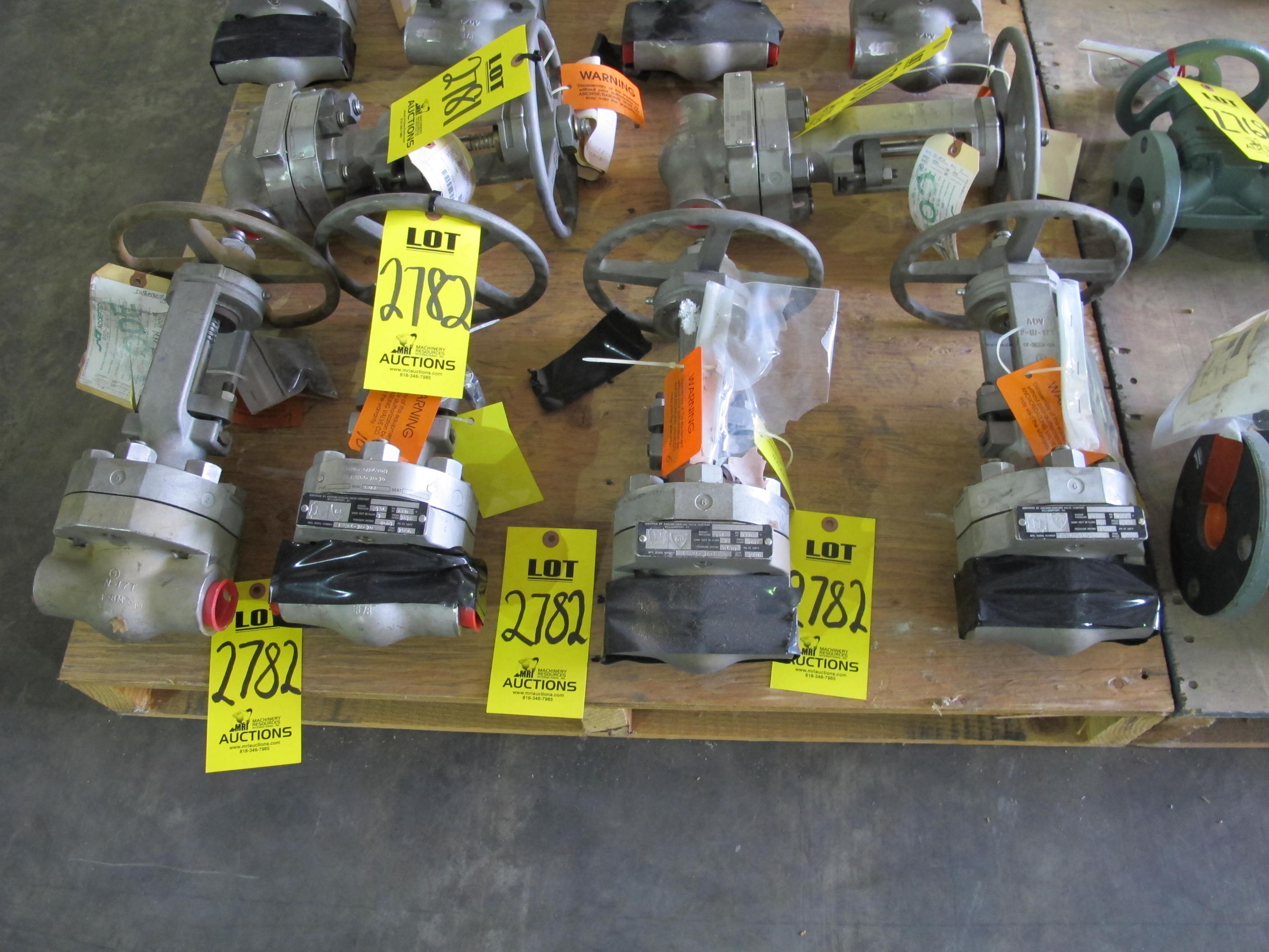 LOT (4) VALVES, GATE TYPE, 2" SIZE, 2735 PSI/680 DEGREE F RATING, SS MATERIAL, BUTT WELD CONNECTIONS, SA351 GRADE CF8M SPECIFICATION, DOUBLE DISC STYLE. ASME CLASS 1, PER 1983 SECTION III W/S 1983 ADDENDA PER SPEC NO. EB099 BSWE R/0, PART # 2"-1878-GATE-VALVE (W-51) LOADING & HANDLING FEE $15-